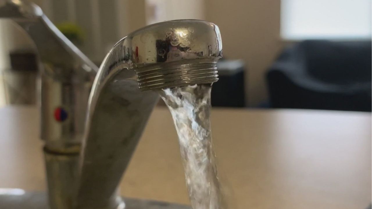 Dallas Residents Hit With $10,000 Water Bills as New Payment System Sparks Chaos