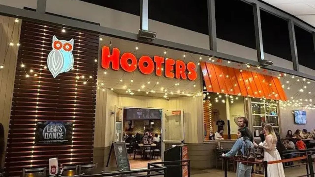 End of an Era Hooters Shuts Down Every Remaining Restaurant in Multiple States as Fans React in Disbelief