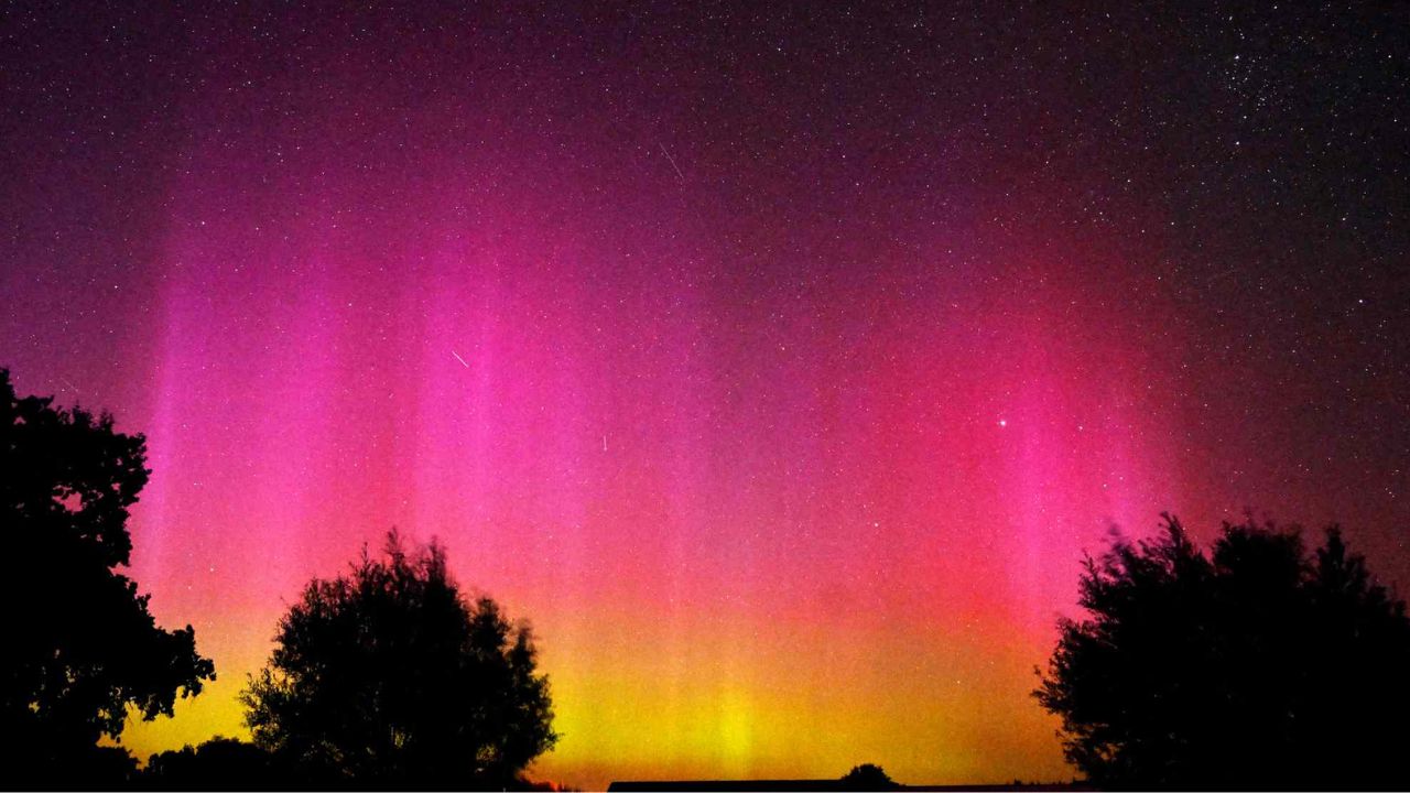 Northern Lights Could Light Up Skies Across 19 U.S. States Tonight—Here's Exactly When and Where to Look