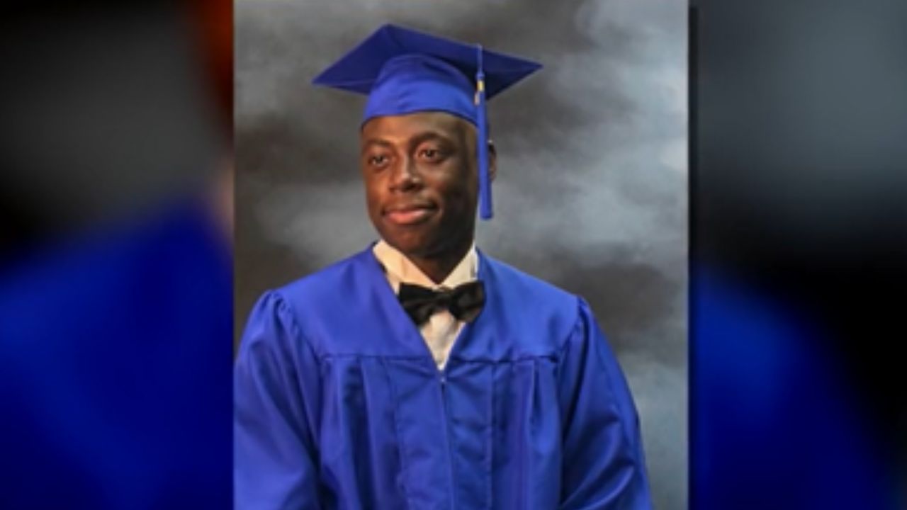 Virginia Teen Dies One Day Before Graduation After Mom Finds Him Unresponsive in His Bedroom