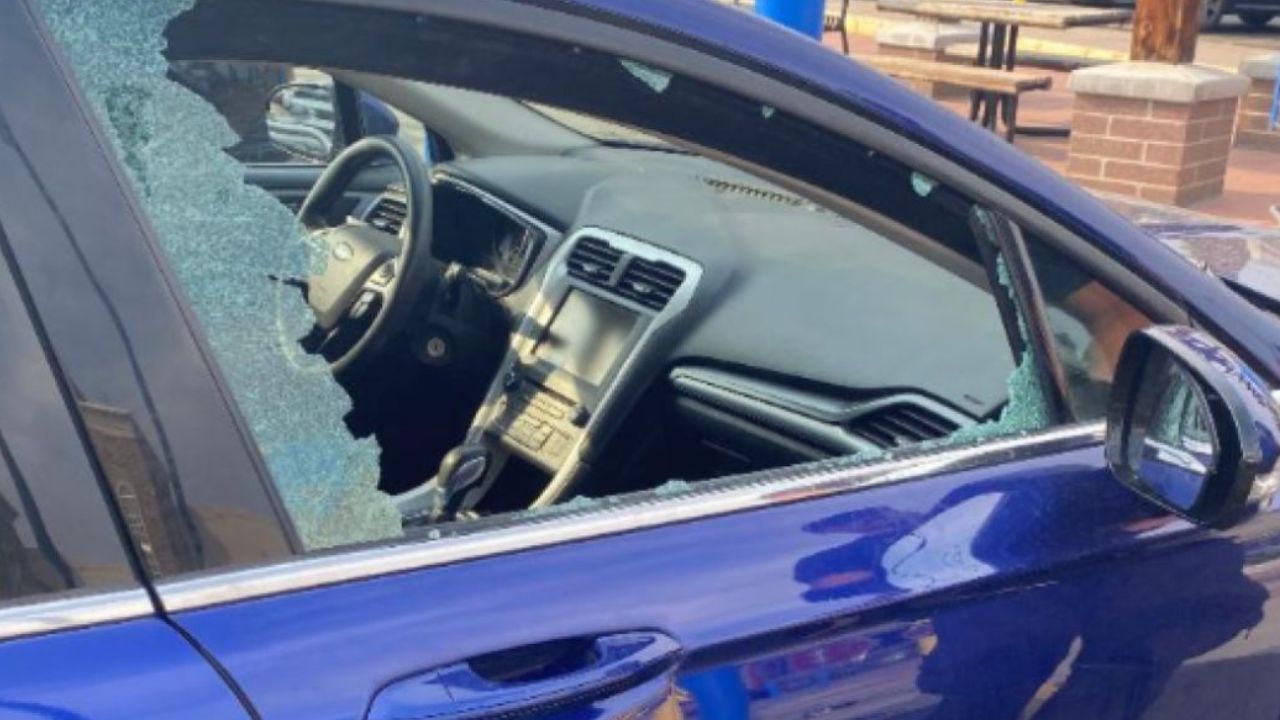 7-Year-Old Girl Trapped in 150-Degree Car at Walmart Smashes Window with Mallet to Escape While Grandfather Shopped