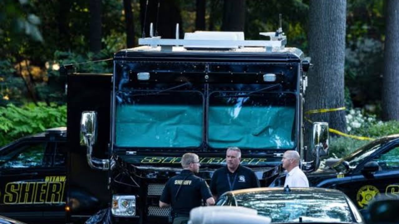 Father Killed Wife and 6 Children Before Setting Michigan Home on Fire, Investigators Say