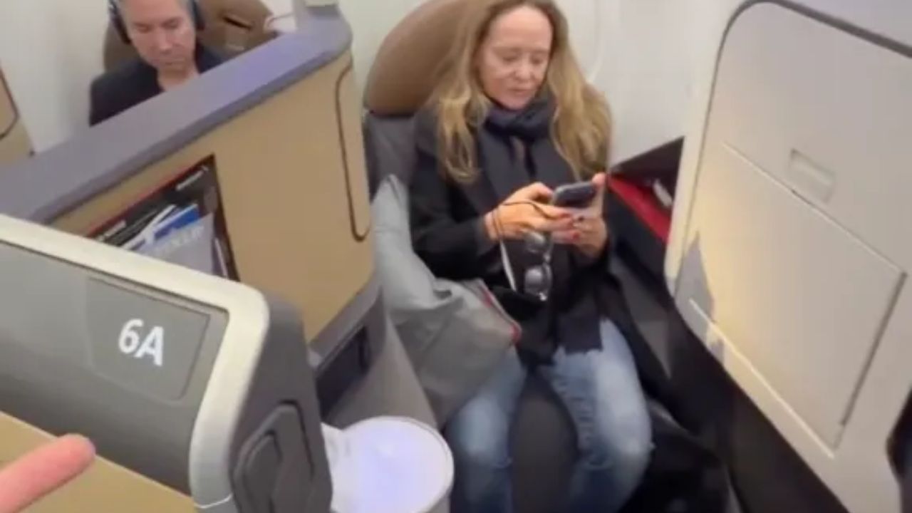 First Class Seat Drama Passenger Refuses to Leave Traveler’s Seat After Claiming Hers Was Broken
