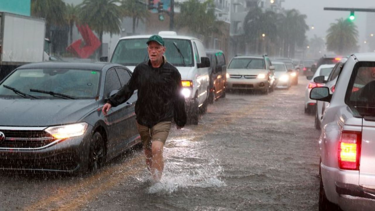 Florida Weather Warning Torrential Rain, Flooding Risk, and Feels-Like Temperatures Near 115 Degrees in the Weekend