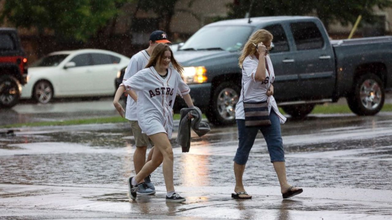 Forecasters Warn Parts of Texas Could See a Summer's Worth of Rain in Just Days as Flood Risk Rapidly Grows