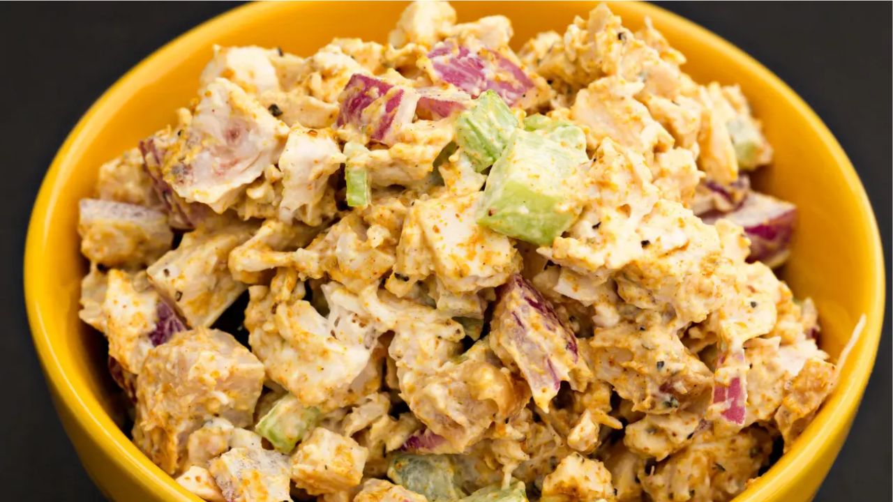 Health Alert Issued for Curry Chicken Salad Sold in Oregon and Washington After Possible Listeria Contamination Discovered