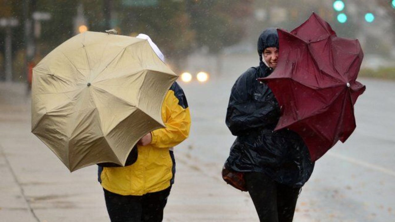 Holiday Weekend Weather Alert Severe Storms Could Bring 60 MPH Winds, Heavy Rain and Dangerous Conditions