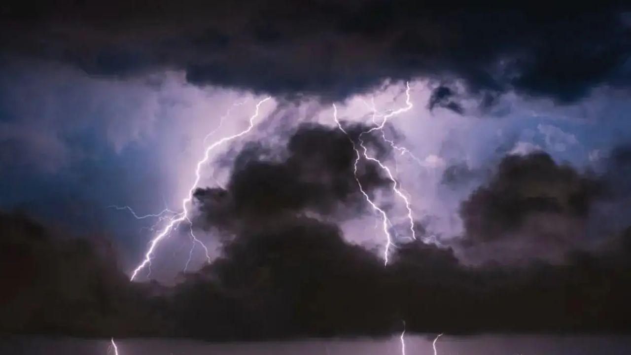 Indiana Weather Alert Severe Storm Watch Issued for 39 Counties With 80 MPH Wind Threat