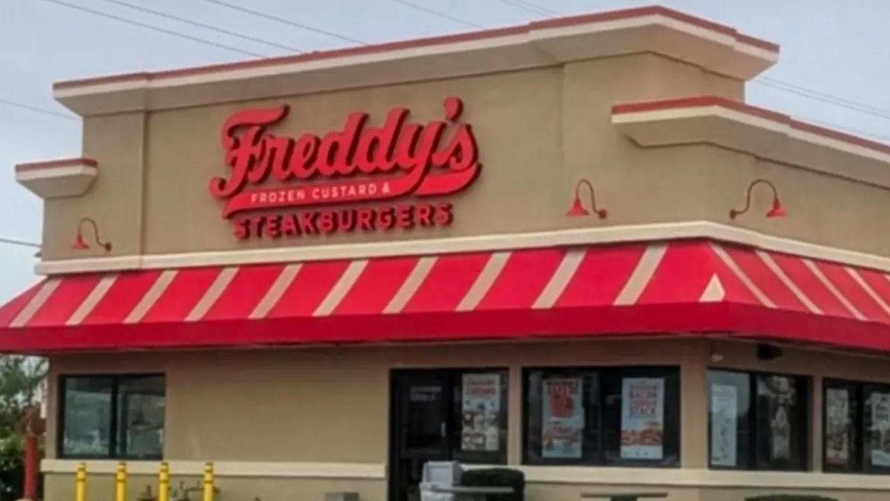 Popular Fast-Food Chain Announces Major California Expansion With 60 New Restaurants Planned Across the State