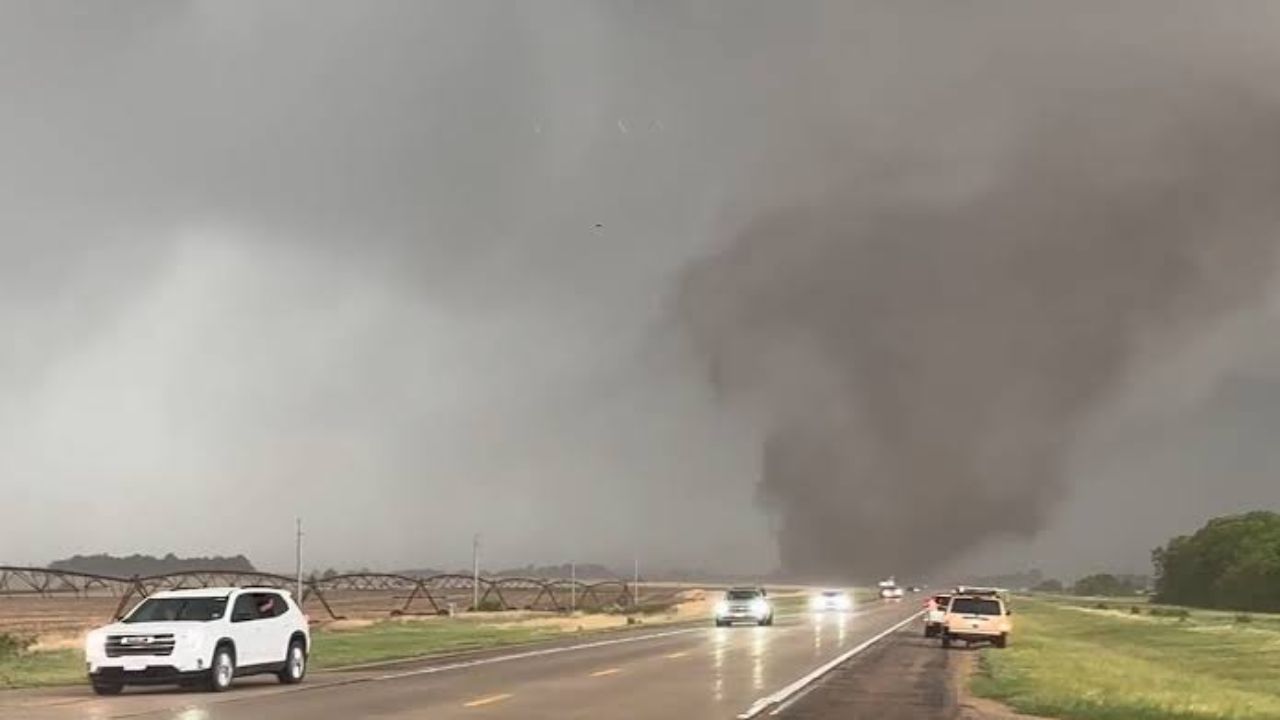 Weekend Weather Alert Powerful Storms to Slam East Coast, End Heat Dome and Push Smoky Skies Away