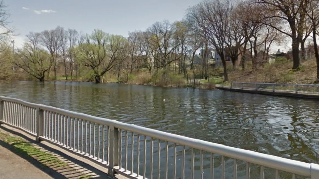 5-Year-Old Girl Nearly Drowns in New Jersey Lake After Wandering Away, Heroic Bystanders and Police Rush to Save Her