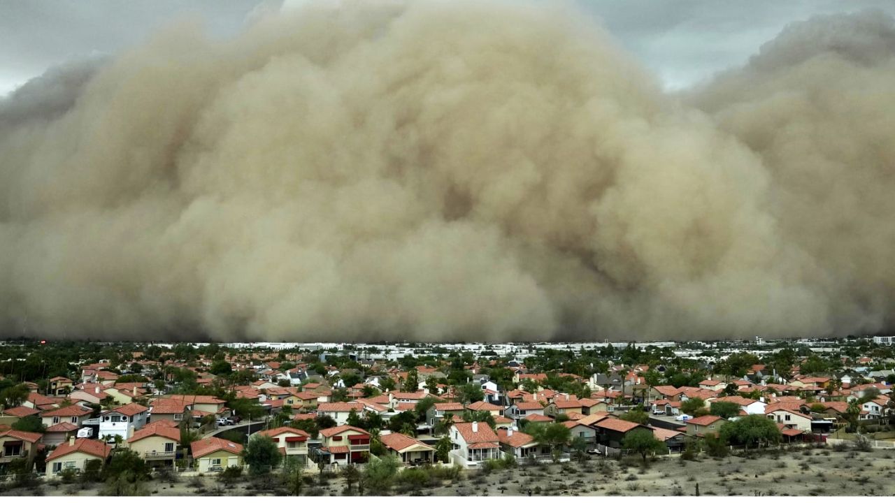Arizona Residents Warned to Stay Inside After Category 5 Dust Storm Creates Toxic Air Across Phoenix Metro Area