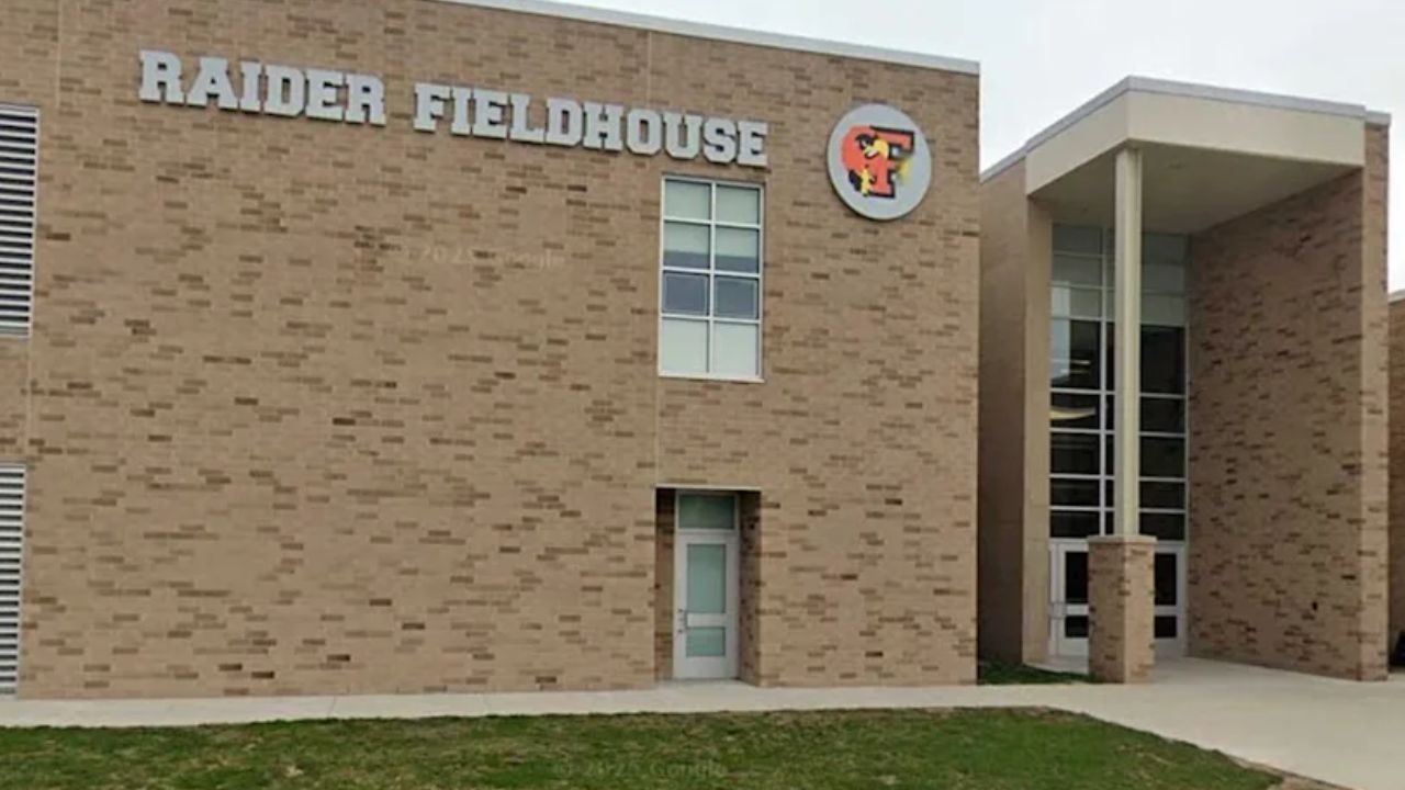 High School Football Hero Dies in Tragic Crash Just One Month Before Wearing His College Jersey for the First Time