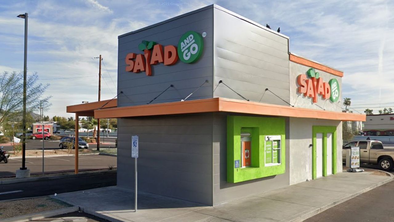 Popular Fast-Food Salad Chain Suddenly Shuts Down Every Store After Bankruptcy Filing, Customers Left Heartbroken