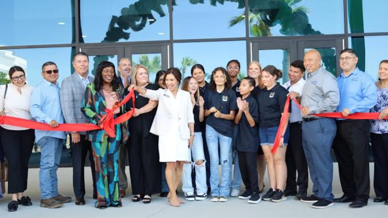 Southern California Just Opened a ‘Harry Potter’-Style School Where Students Are Sorted Into Six Houses and Earn Points